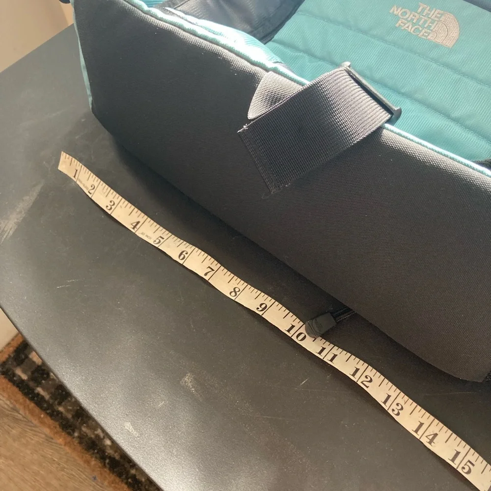 The north face lap top/ messenger bag unisex